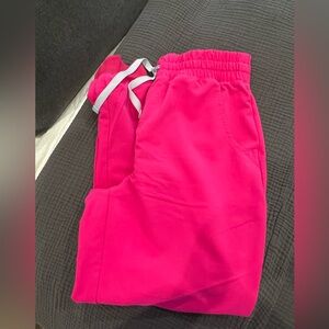Figs Women’s High Waisted Hot Pink Joggers